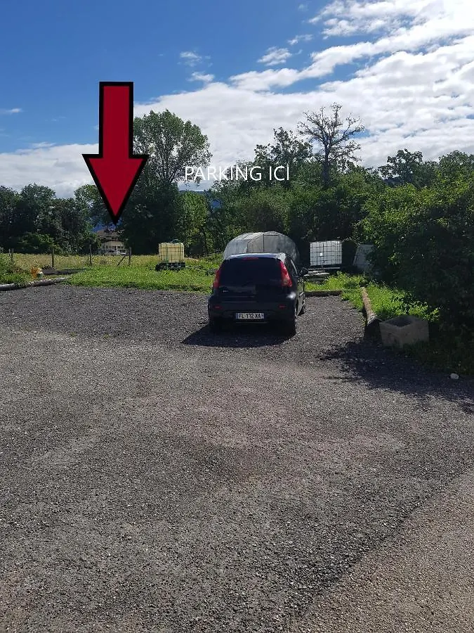Le Chaplin-A Cote De Geneve-Calme-Fonctionnel-Wifi-Parking Apartment Neydens